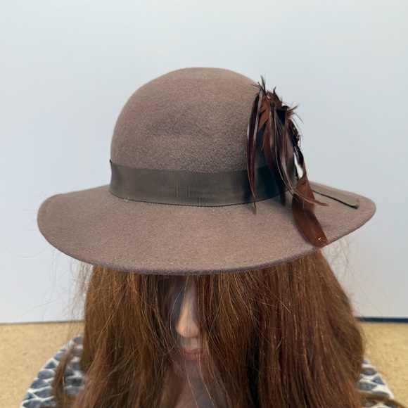 Vintage Lancaster  Brown felt Feather with bow 100% wool Women\'s Hat main image 8
